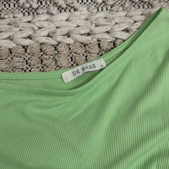 De base bodysuit - Picture 4 of 5